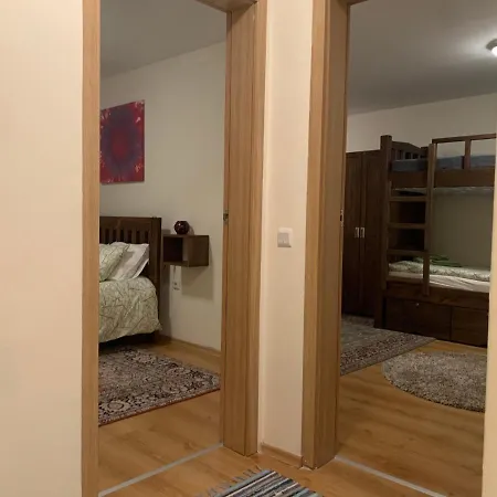 To Door Apartament *