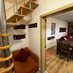 To Door Apartment *