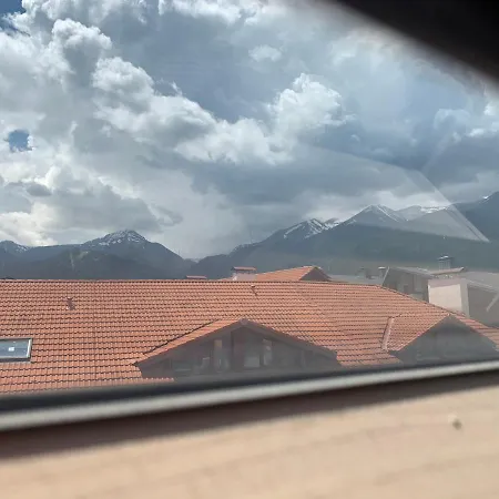 To Door Appartement *