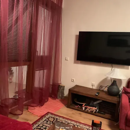 Апартамент To Door *