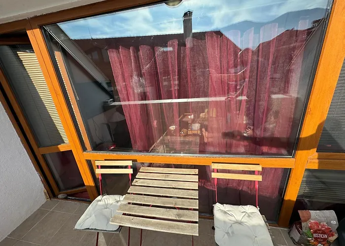 Apartment To Door Bansko